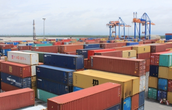 Xuất siêu 9,4 tỷ USD, xuất khẩu vẫn đối diện nhiều thách thức