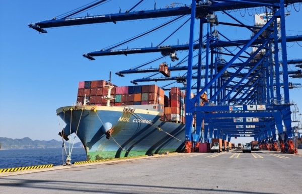 Những nhóm hàng xuất khẩu chủ lực giảm hai con số