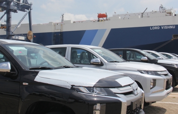 Kim ngạch hàng hóa  XNK qua cảng TPHCM giảm hơn 6,5 tỷ USD